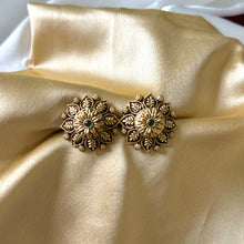 Load image into Gallery viewer, Golden Kundan Flower golden Stud earrings
