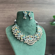 Load image into Gallery viewer, German silver Peacock Fusion Multicolor Necklace set
