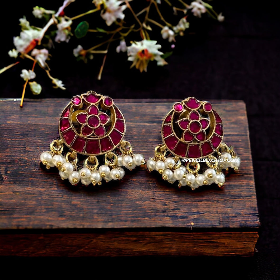 Pachi Kundan Small Flower Ruby Stud Earrings