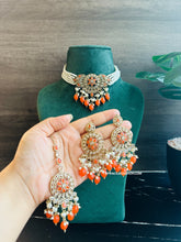 Load image into Gallery viewer, Zoe Orange Pearl Polki choker set with maangtikka
