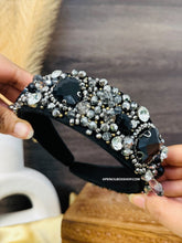 Load image into Gallery viewer, Black crystal Pearl Rhinestone Headband Hair Band
