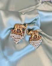 Load image into Gallery viewer, Elephant Pearl Kemp Stone Golden earrings
