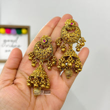 Load image into Gallery viewer, Golden Kundan Pearl drop Indian jhumka ethnic earrings
