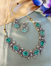 Load image into Gallery viewer, Sea Green Doublet Victorian designer Premium Necklace set
