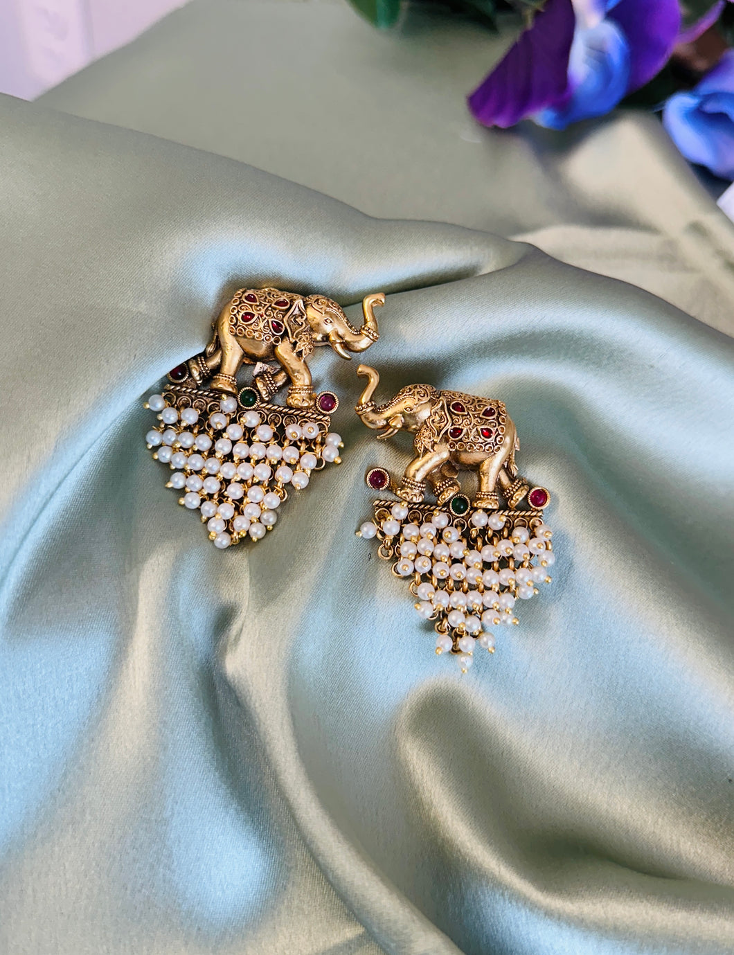 Elephant Pearl Kemp Stone Golden earrings