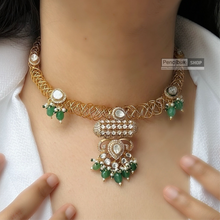 Load image into Gallery viewer, Uncut Kundan Golden Hasli Spiral Necklace set
