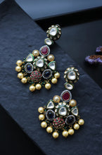 Load image into Gallery viewer, Multicolor Premium Sabya Inspired Kundan Earrings
