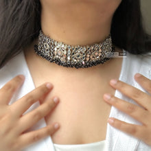 Load image into Gallery viewer, Mirror Choker necklace set with maangtikka
