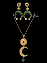 Load image into Gallery viewer, Moissanite Kareena Kapoor Chand Pendant set
