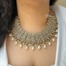 Load image into Gallery viewer, Premium Quality Statement Designer Polki Kundan Inaaya Necklace set with Maangtikka
