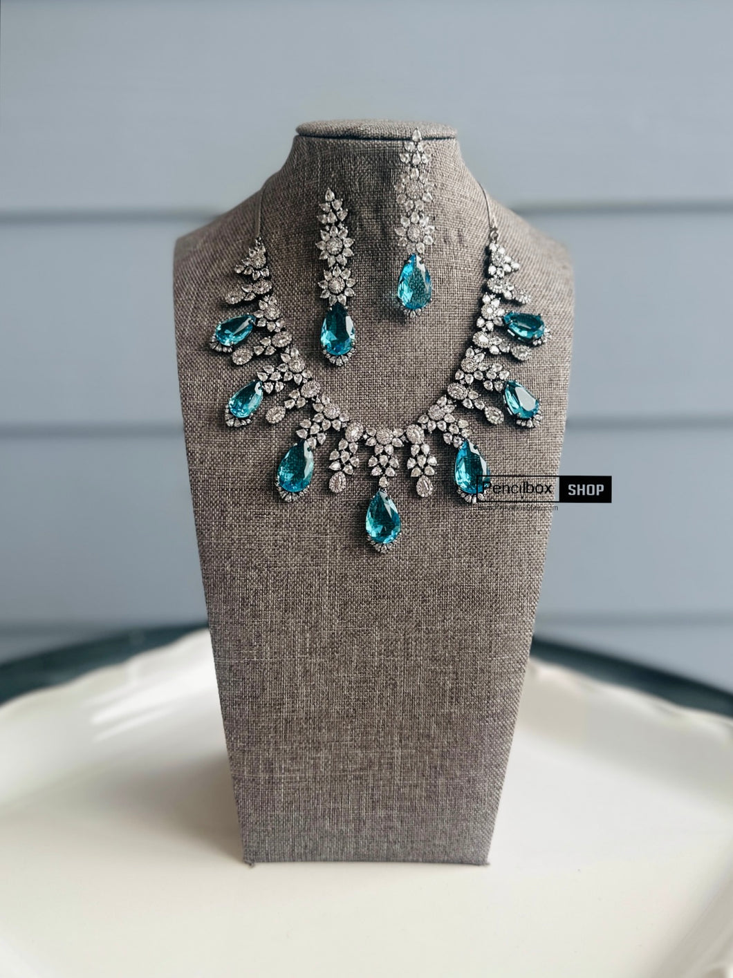 May Ocean Blue Victorian American Diamond  Necklace set