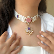 Load image into Gallery viewer, Purple pink Doublet Tayani 22k gold plated choker necklace set
