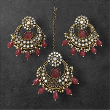 Load image into Gallery viewer, Colors-Golden Mirror Big Pearl Chandbali Earrings with Maangtikka
