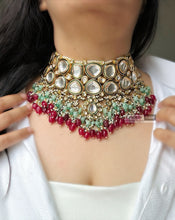 Load image into Gallery viewer, Bridal Premium Quality Kundan Choker necklace set Bridal Ruby Green with Maangtikka
