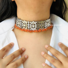 Load image into Gallery viewer, Mirror Choker necklace set with maangtikka
