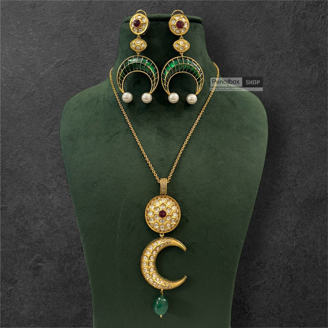 Moissanite Kareena Kapoor Chand Pendant set