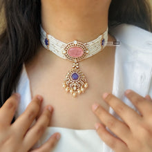 Load image into Gallery viewer, Purple pink Doublet Tayani 22k gold plated choker necklace set
