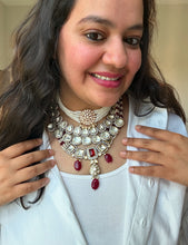 Load image into Gallery viewer, Kareena kapoor Dainty Uncut Kundan American Diamond Necklace set
