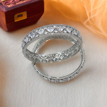 Load image into Gallery viewer, Pair of Premium Silver American Diamond kada
