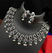 Load image into Gallery viewer, Peacock German silver sleek necklace set
