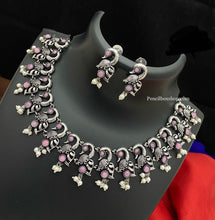 Load image into Gallery viewer, Peacock German silver sleek necklace set
