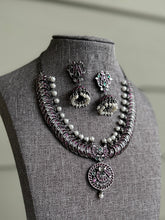 Load image into Gallery viewer, German silver Multicolor Kemp Stone peacock hasli necklace set
