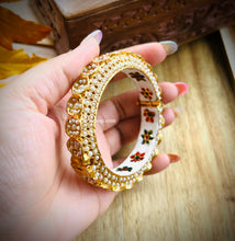 Load image into Gallery viewer, White Pearl Jadau Kundan Rajasthani Openable Single Bangle
