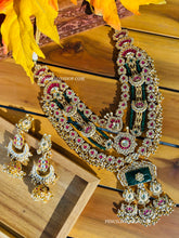 Load image into Gallery viewer, Exclusive Pachi Kundan Bridal Designer Premium piece necklace set
