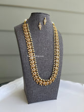 Load image into Gallery viewer, White Long Mango shape Matte finish kemp stone pearl Necklace set temple jewelry
