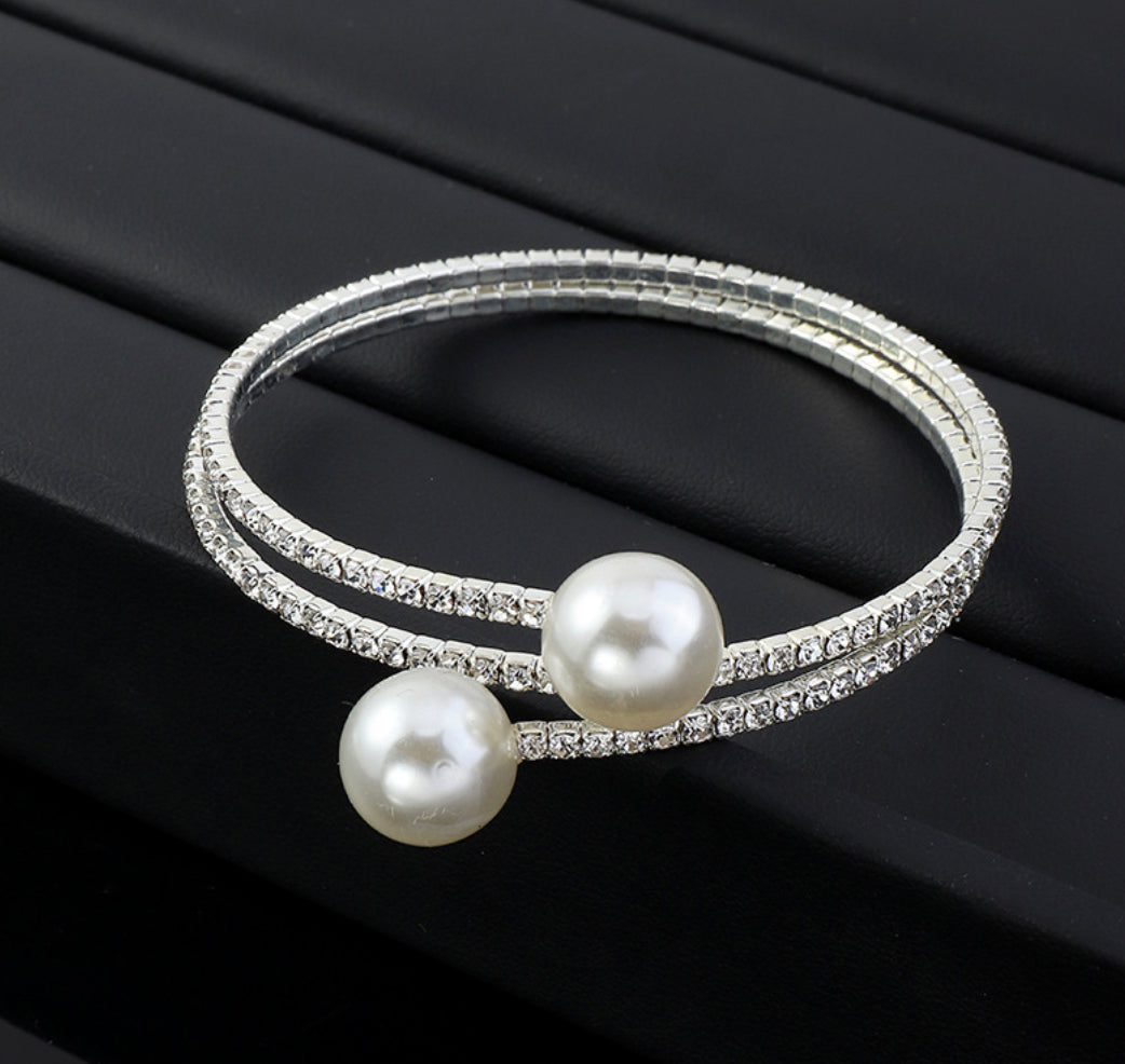 White Rhinestone Pearl Openable Multilayer Winding bracelet IDW