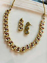 Load image into Gallery viewer, Single line Kundan Necklace set Avisha
